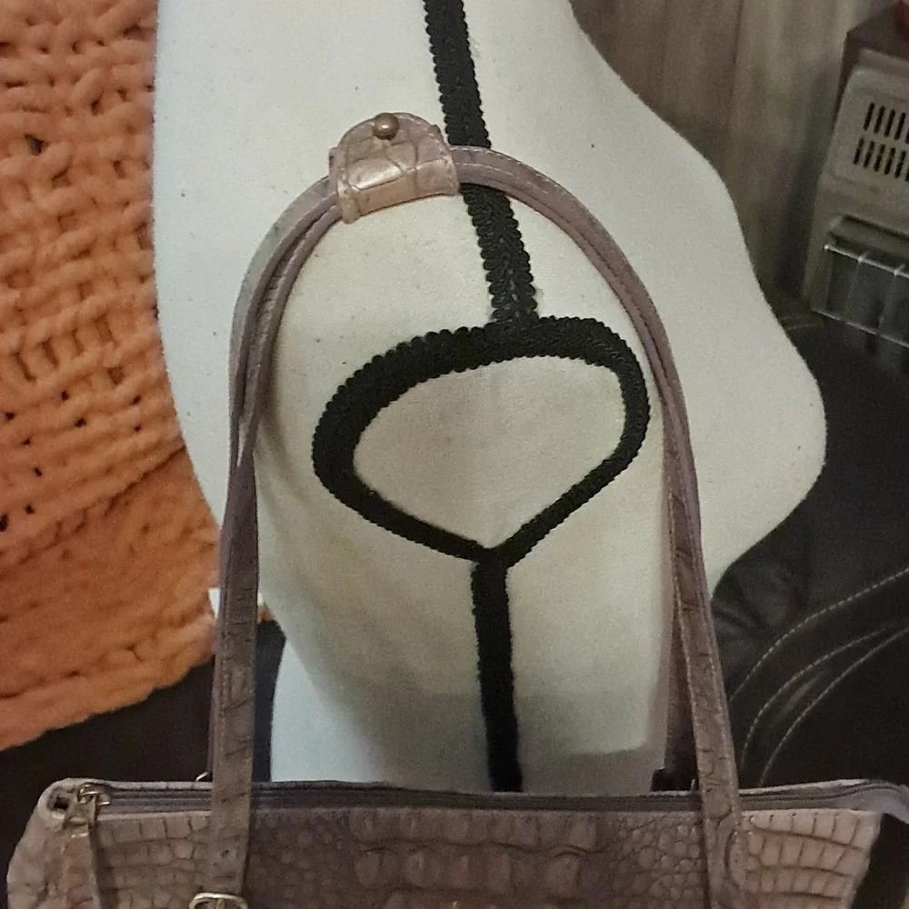 Brahmin Toasted Almond Melanie Handbag Croc Embossed Leather Shoulder Bag Preown - Picture 3 of 10